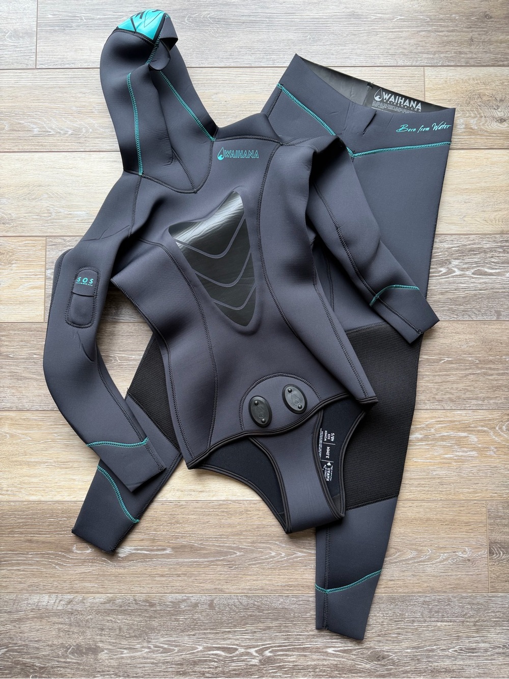 Waihana Women’s Essentials 3mm Wetsuit V1 Size Small Black Like New
